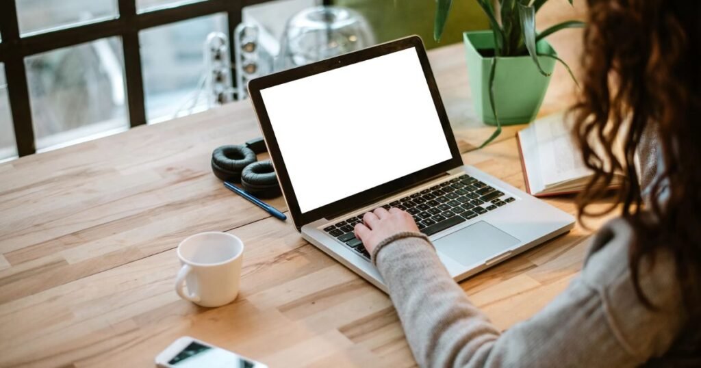 Learn Python For Data Science classroom session focused on Python programming and real-world projects.